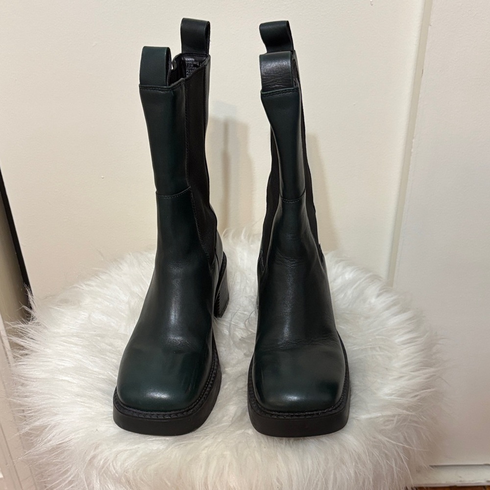 EUC Steve Madden Maren Dark Green Leather Chelsea Boots Sz 7.5